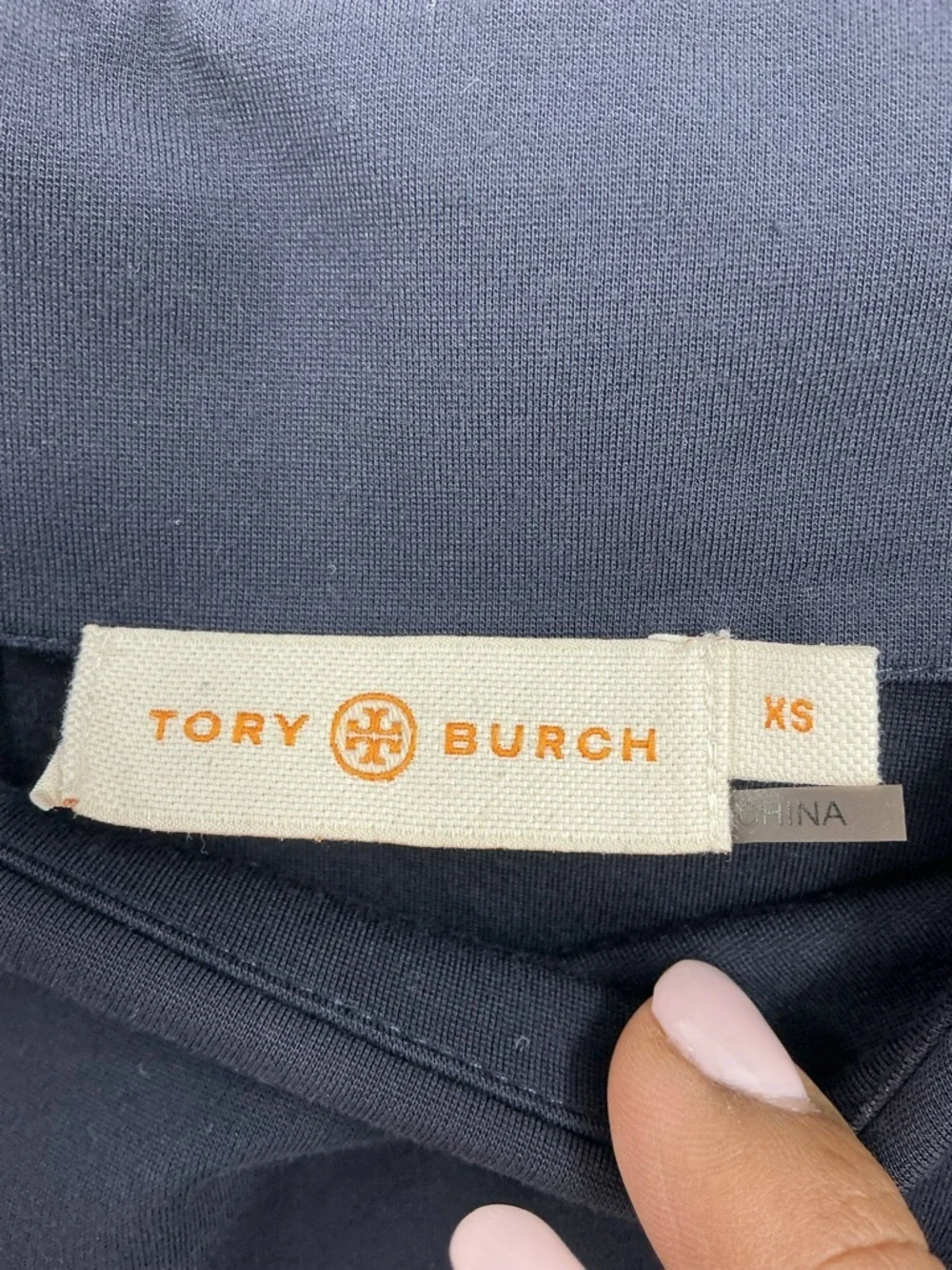 Tory Burch Black Short-Sleeve Midi Shift Dress with Side Button Detail 718